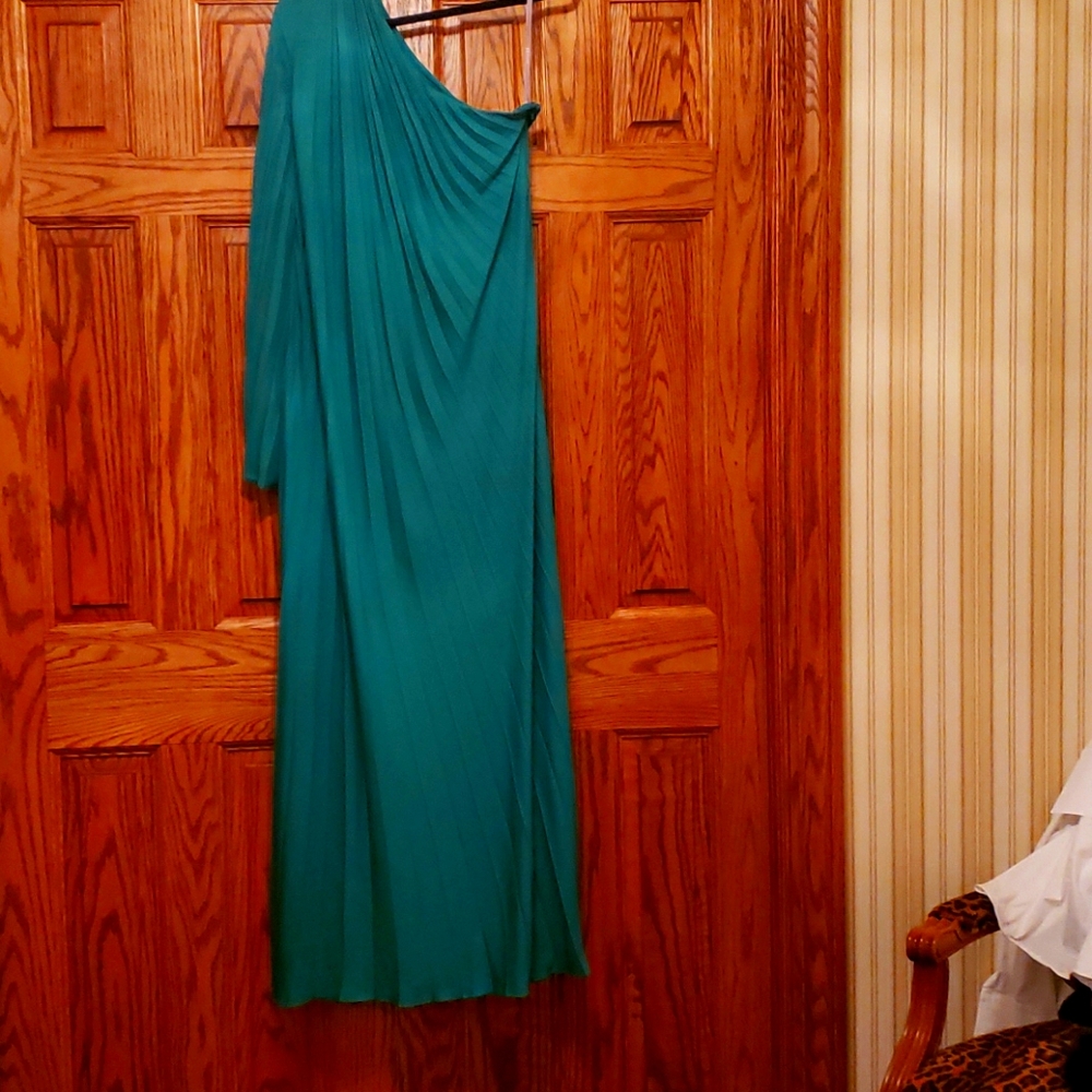 Halston Heritage Pleated Gown
